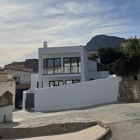 La Fuente Holiday home *